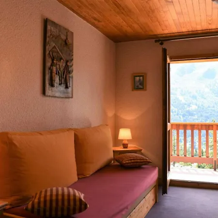 Meribel: 2 Pieces, 5 Pers, Proche Pistes Et Commerces - Fr-1-180-94 Apartment *