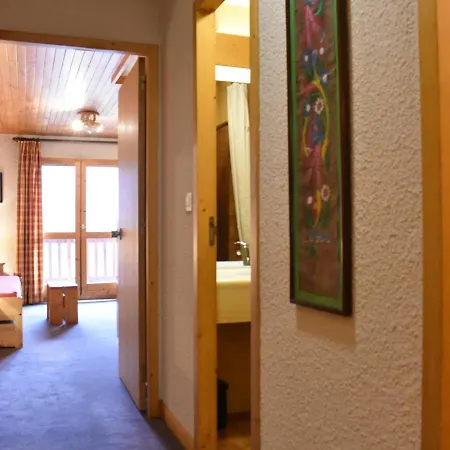 Apartment Meribel: 2 Pieces, 5 Pers, Proche Pistes Et Commerces - Fr-1-180-94 Meribel